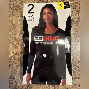 32 Degrees HEAT Long Sleeve Scoop Neck Top - Black